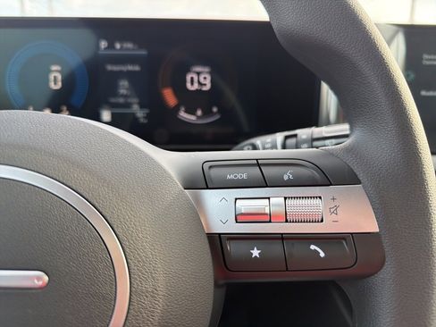 New 2026 Hyundai Tucson SE image 33