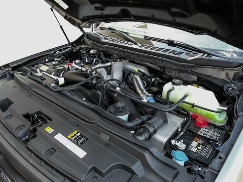 Used 2023 Ford F250 Lariat w/ Sport Appearance Package image 50