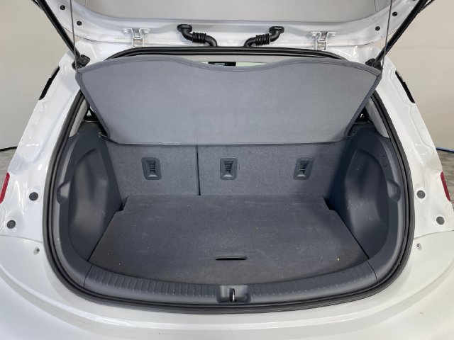 Used 2017 Chevrolet Bolt Premier w/ Driver Confidence II Package FWD image 11
