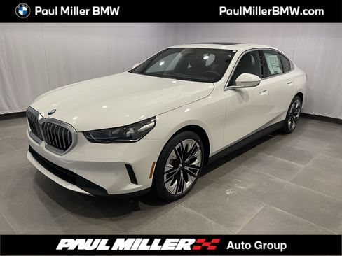 New 2026 BMW 530i xDrive w/ Premium Package image 1