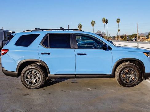 Used 2024 Honda Pilot TrailSport image 13