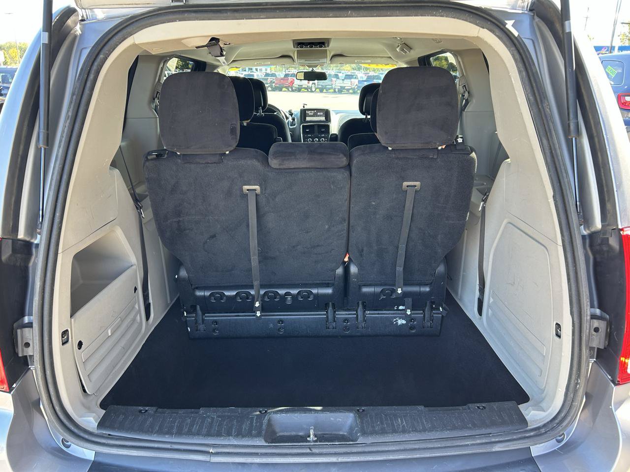 Used 2014 Dodge Grand Caravan SE w/ Quick Order Package 29E SE FWD image 16