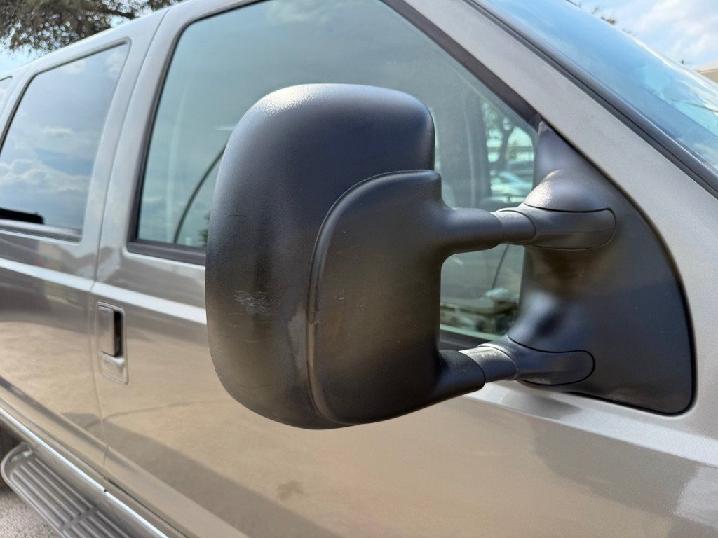 Used 2003 Ford Excursion Limited RWD image 11