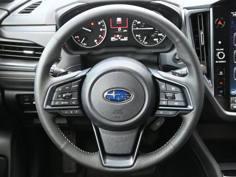 Used 2025 Subaru Forester Limited AWD/4WD image 17