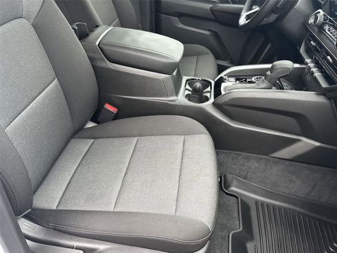 Used 2025 Chevrolet Colorado W/T w/ WT Convenience Package II image 16