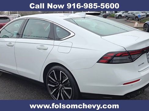 Used 2023 Honda Accord Touring image 7