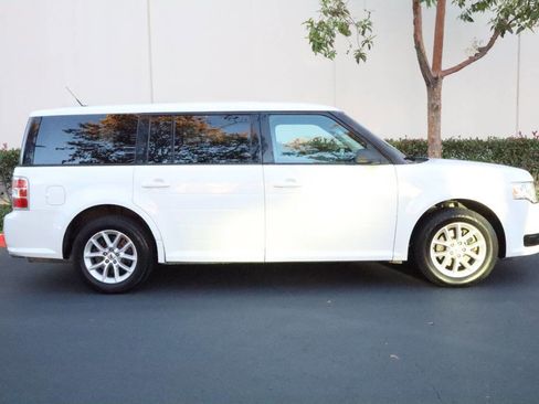 Used 2014 Ford Flex SE image 5
