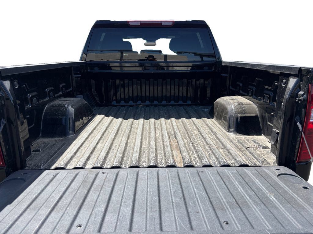 Certified 2025 Chevrolet Silverado 1500 LT RWD image 19