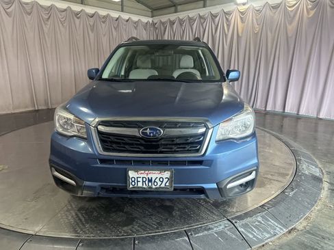 Used 2018 Subaru Forester 2.5i Premium w/ All-Weather Package image 2