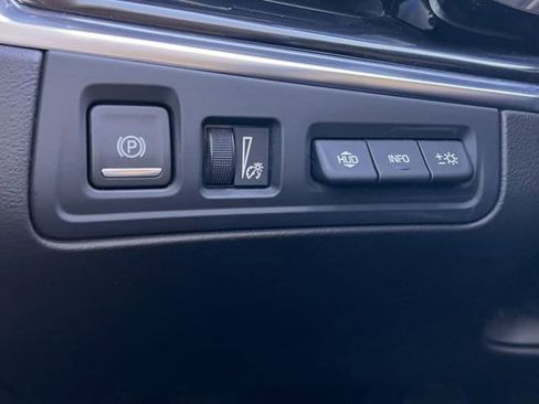 Certified 2023 Cadillac XT6 Premium Luxury w/ Platinum Package image 23