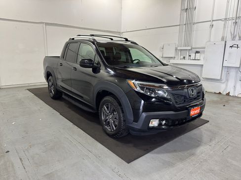 Used 2017 Honda Ridgeline Sport image 1