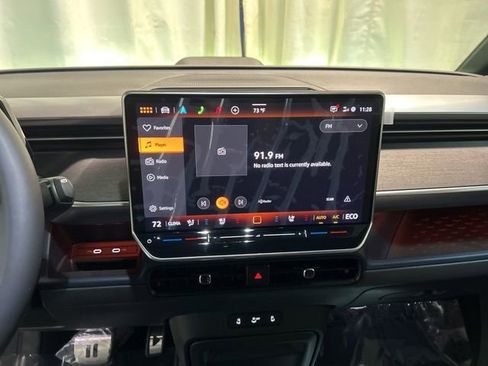 New 2025 Volkswagen ID. Buzz Pro S image 21