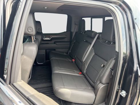 Used 2023 GMC Sierra 1500 SLT image 23