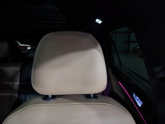 Used 2024 Volkswagen Atlas Cross Sport SEL R-Line AWD/4WD image 13