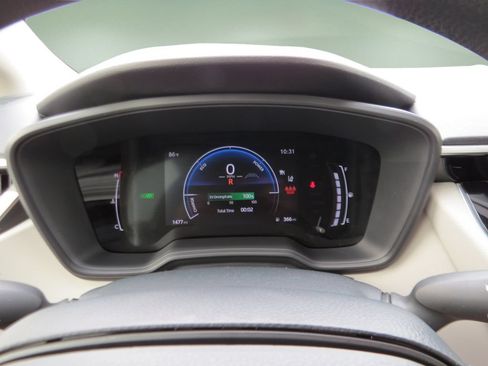 Used 2026 Toyota Corolla LE FWD image 24