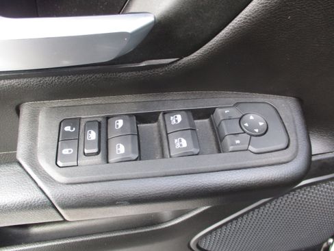 Used 2025 RAM 1500 Tradesman w/ Night Edition image 15