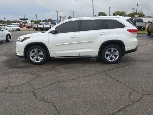 Used 2019 Toyota Highlander Limited w/ Protection Package #3 AWD/4WD image 6