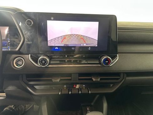 Used 2023 Chevrolet Colorado W/T image 22