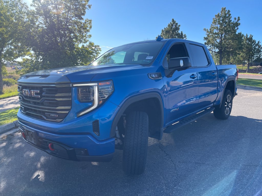 Used 2024 GMC Sierra 1500 AT4 w/ Technology Package AWD/4WD image 2