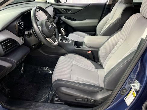 Used 2022 Subaru Outback Premium image 2