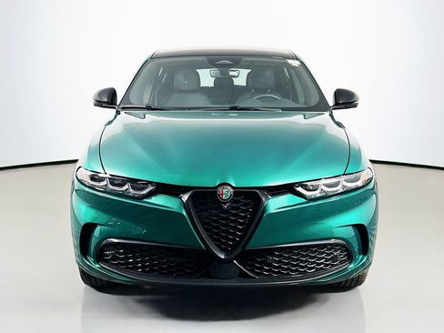 Used 2025 Alfa Romeo Tonale Tributo Italiano AWD/4WD image 2