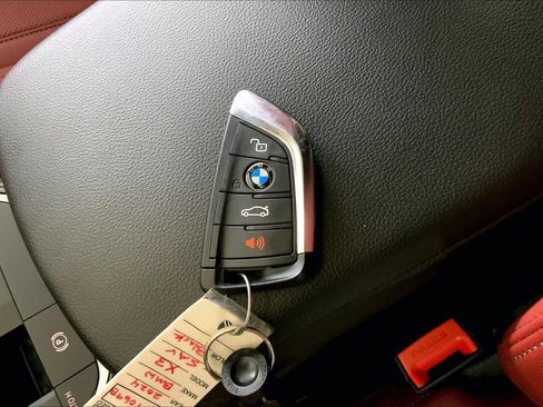 Used 2024 BMW X3 xDrive30i w/ Premium Package AWD/4WD image 14