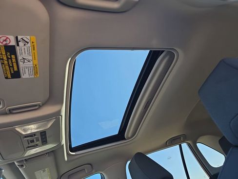 Used 2022 Toyota RAV4 XLE w/ Convenience Package image 30