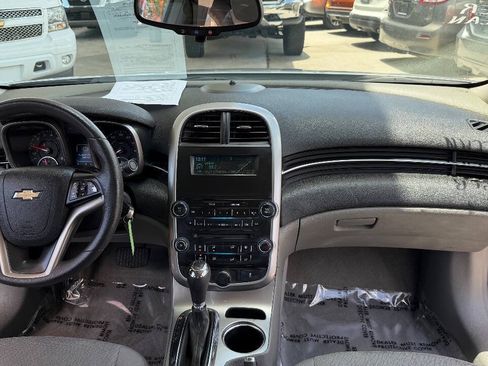 Used 2015 Chevrolet Malibu LS w/ Protection Package FWD image 18
