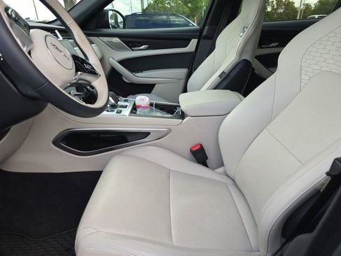 Used 2026 Jaguar F-PACE R-Dynamic S image 9