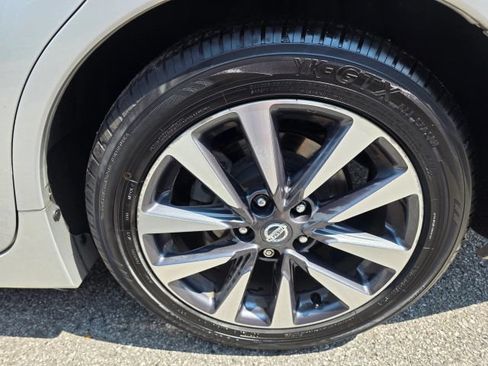 Used 2017 Nissan Altima 2.5 SV FWD image 10