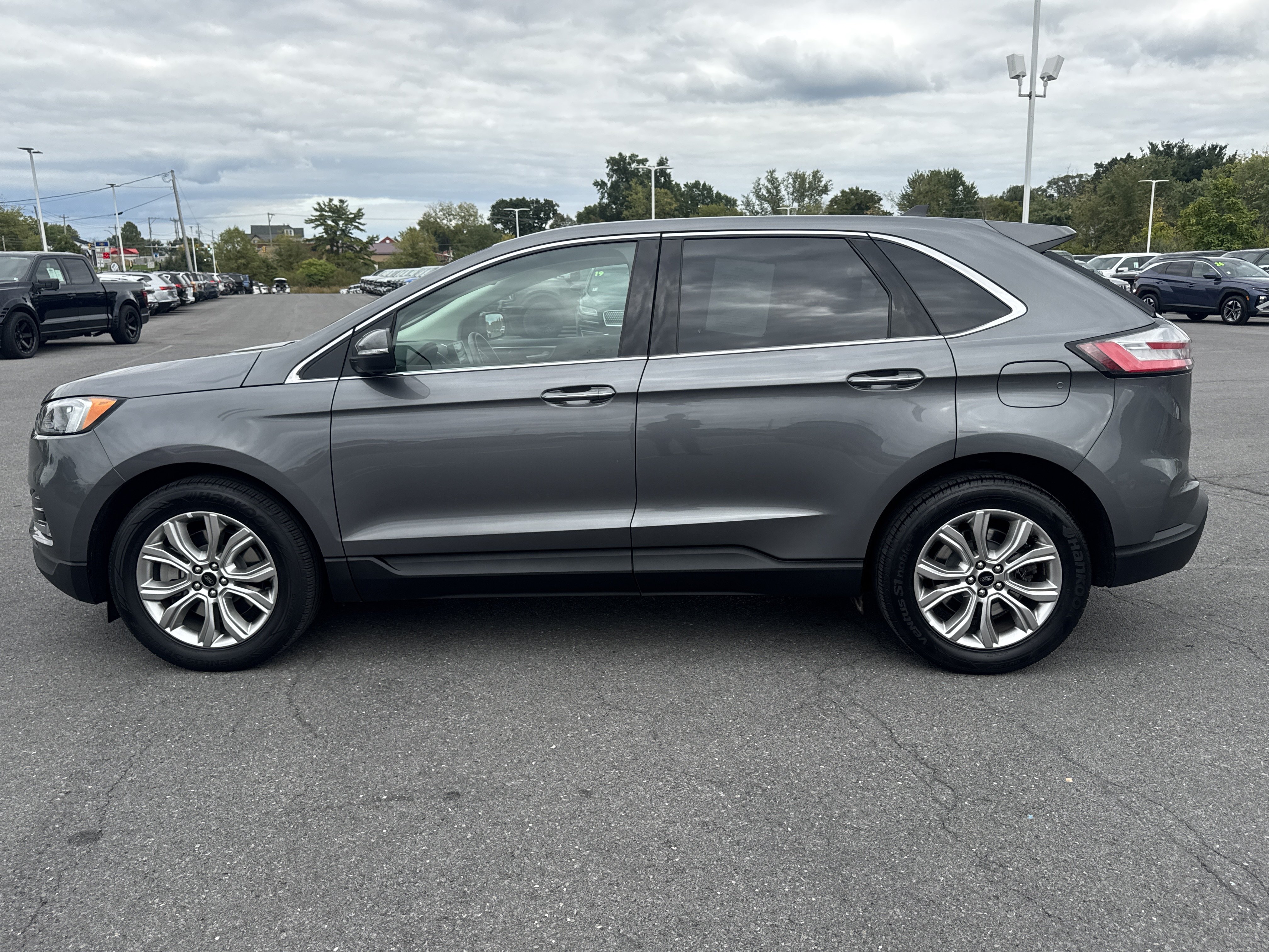 Used 2024 Ford Edge Titanium AWD/4WD image 7