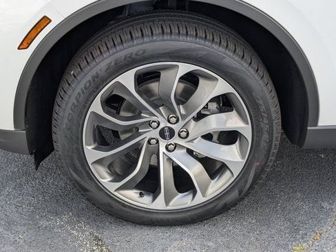 New 2026 Lincoln Aviator Reserve w/ Luxury Package AWD/4WD image 13