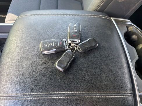 Used 2021 RAM 1500 Big Horn AWD/4WD image 17