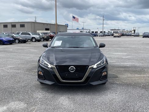 Used 2022 Nissan Altima 2.5 SR FWD image 3