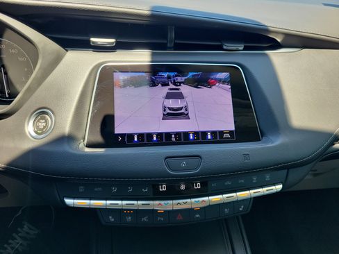 Used 2020 Cadillac XT4 Premium Luxury w/ Enhanced Visibility Package FWD image 25