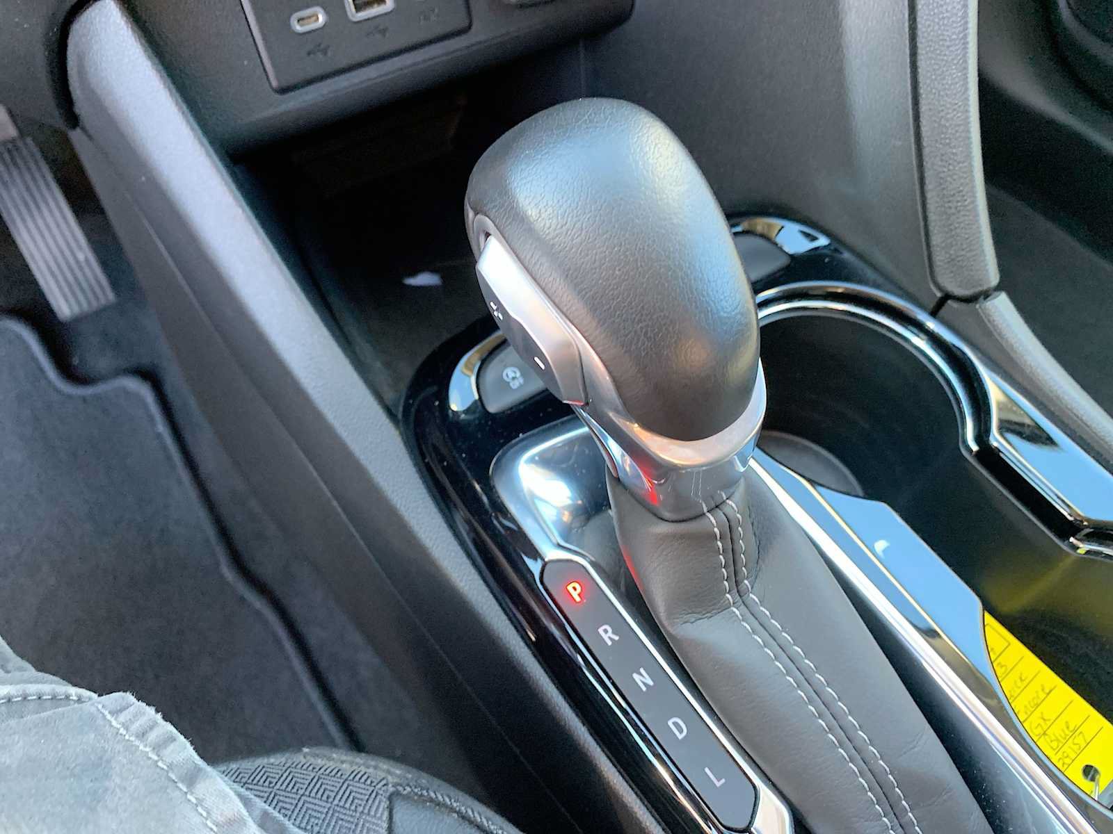 Certified 2023 Buick Encore GX Preferred w/ Cold Weather Comfort Package FWD image 15