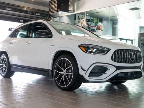 New 2026 Mercedes-Benz GLA 35 AMG 4MATIC image 1