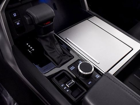 Used 2023 Toyota Sequoia Limited w/ TRD Off-Road Package image 27