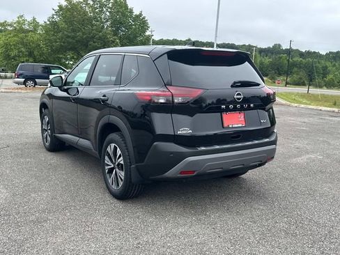 Certified 2023 Nissan Rogue SV FWD image 7
