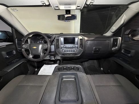 Used 2018 Chevrolet Silverado 1500 LT RWD image 17