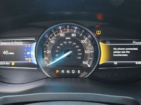 Used 2017 Ford Explorer Limited w/ Equipment Group 301A FWD image 13