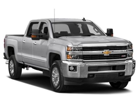 Used 2015 Chevrolet Silverado 2500 LT w/ LT Convenience Package image 6