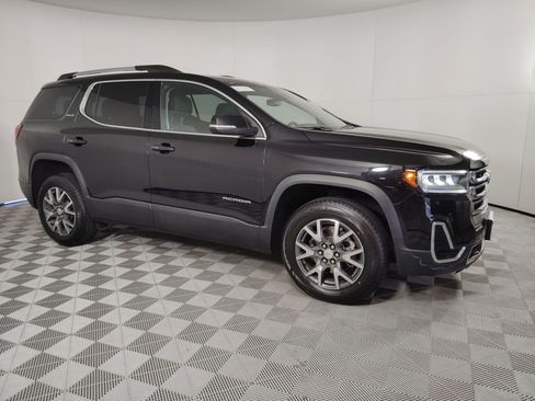 Used 2023 GMC Acadia SLE w/ Driver Convenience Package image 7