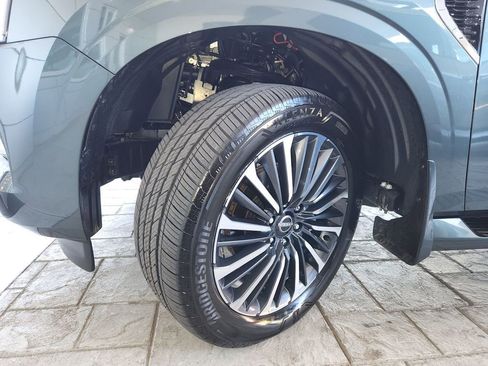 Certified 2025 Nissan Armada Platinum Reserve image 34