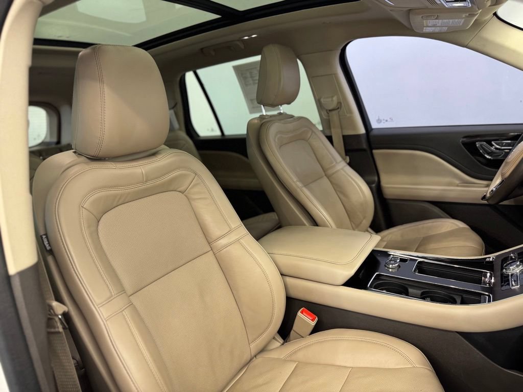 Used 2022 Lincoln Aviator Reserve w/ Elements Package Plus AWD/4WD image 29