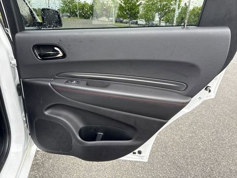 Used 2023 Dodge Durango GT AWD/4WD image 17