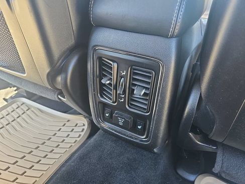Used 2012 Jeep Grand Cherokee Overland AWD/4WD image 13