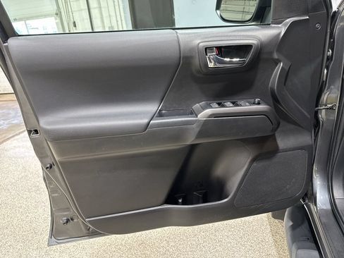 Certified 2023 Toyota Tacoma TRD Sport AWD/4WD image 14
