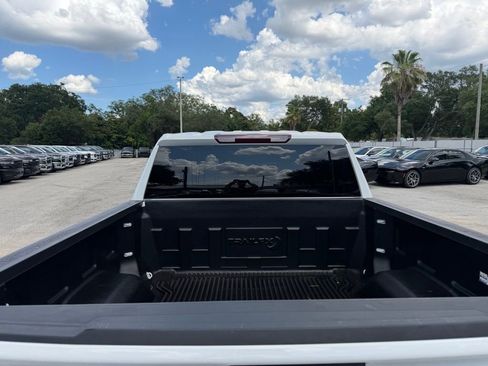 Used 2025 Chevrolet Silverado 1500 LT AWD/4WD image 6