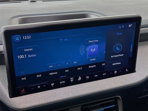 New 2026 Ford Maverick XLT w/ XLT Luxury Package image 7